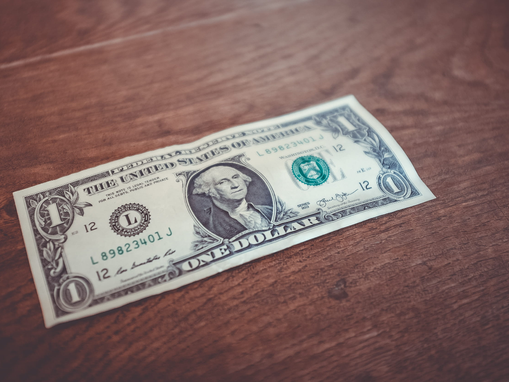 Caída del dólar en Uruguay